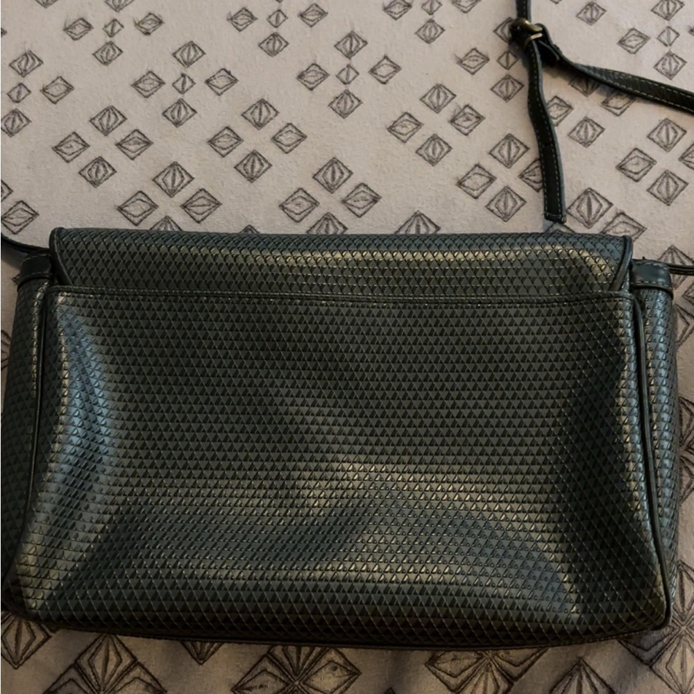 Vintage Liz Claiborne Black Textured Crossbody Bag - Picture 3 of 8
